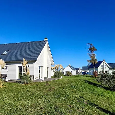 3 Bedroom Stunning In Ostseeresort Hébergement de vacances Olpenitz